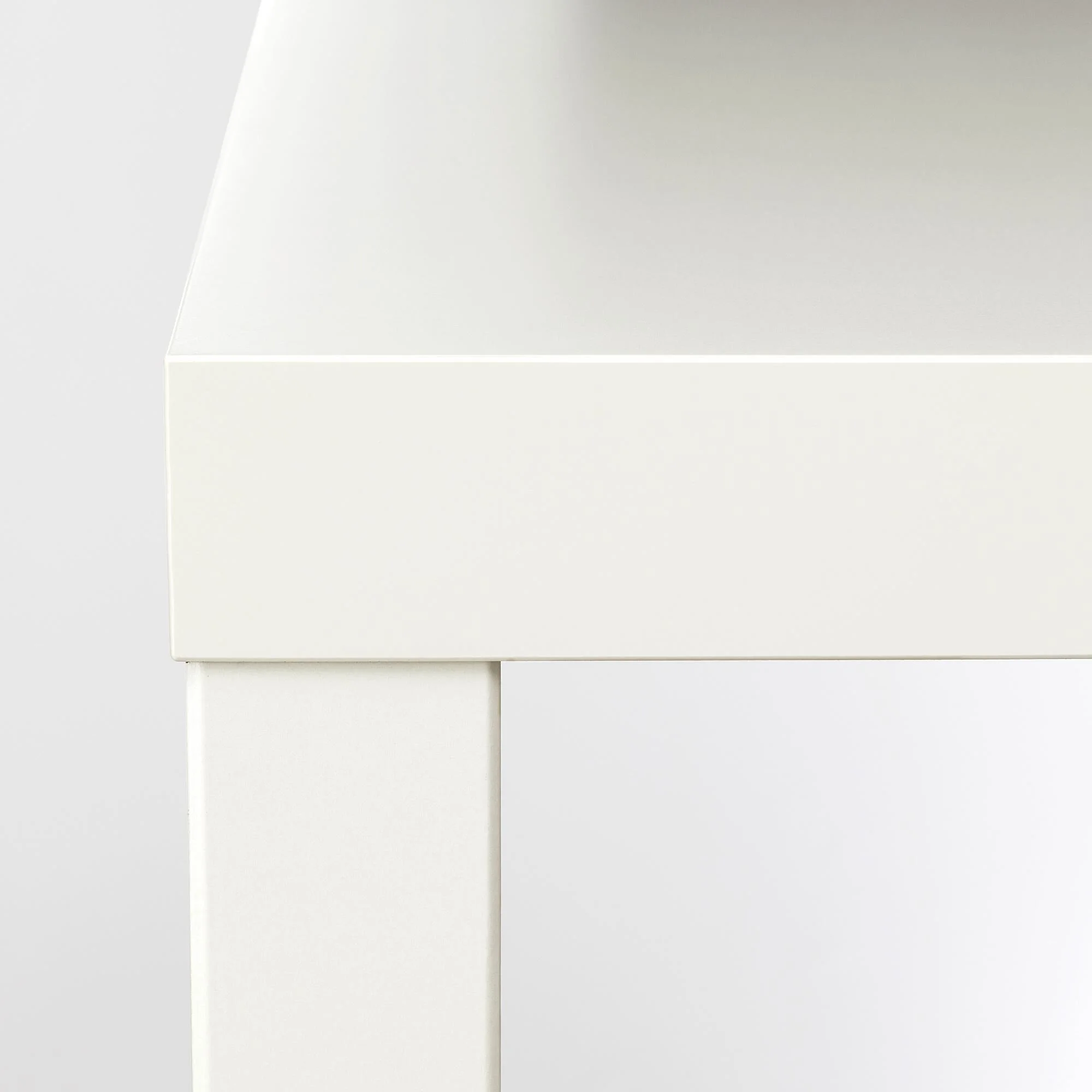 میز جلومبلی مربع ایکیا IKEA LACK- سفید میز جلومبلی مربع ایکیا IKEA LACK- سفید