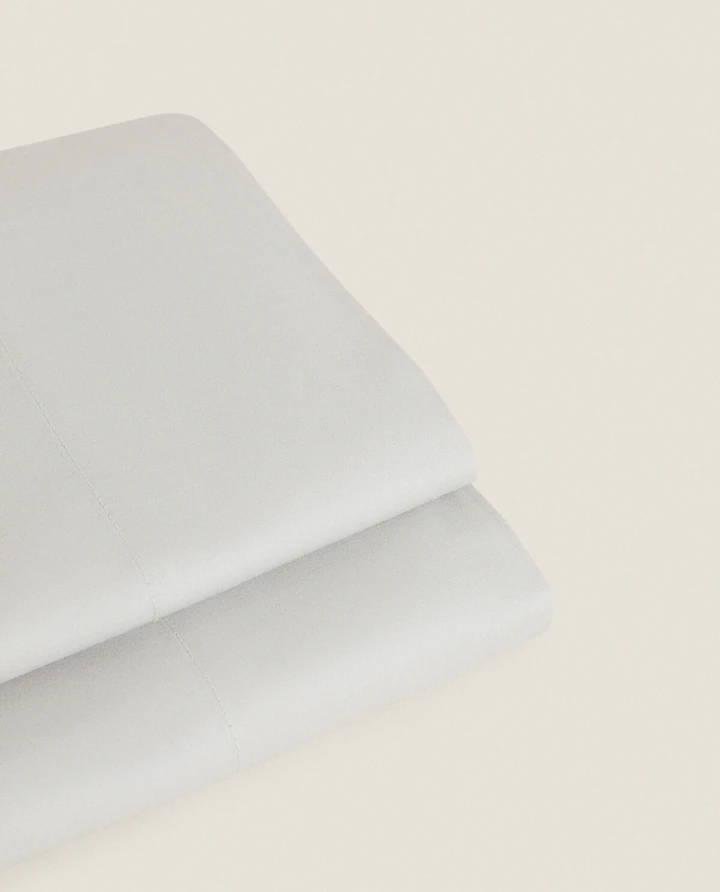 ملافه تک کتان برند زارا - طوسی روشن ملافه تک کتان برند زارا - طوسی روشن