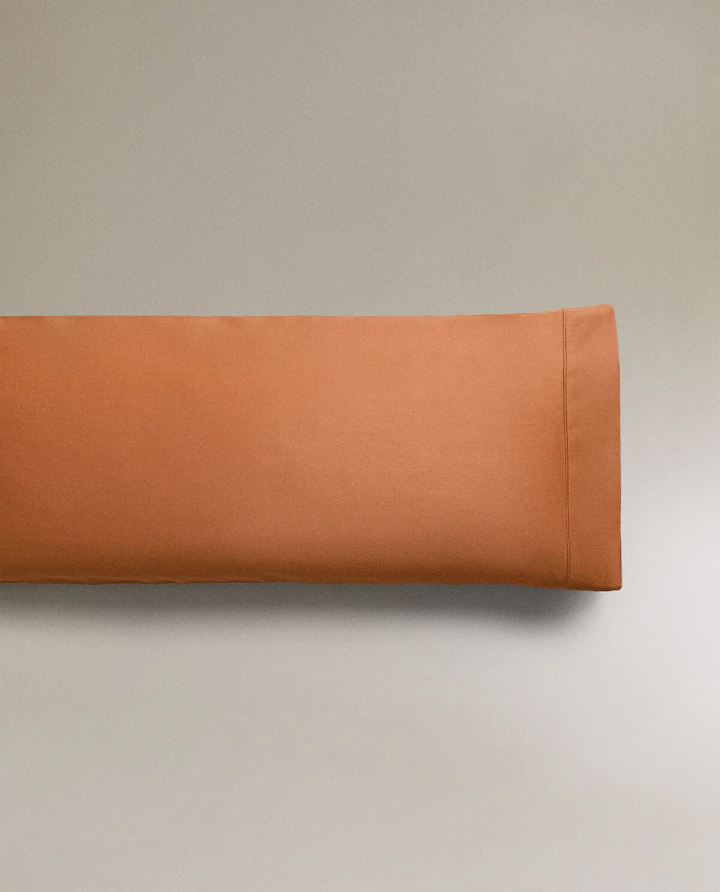 ست دو تایی روبالشی ساتن برند زارا - نارنجی ست دو تایی روبالشی ساتن برند زارا - نارنجی