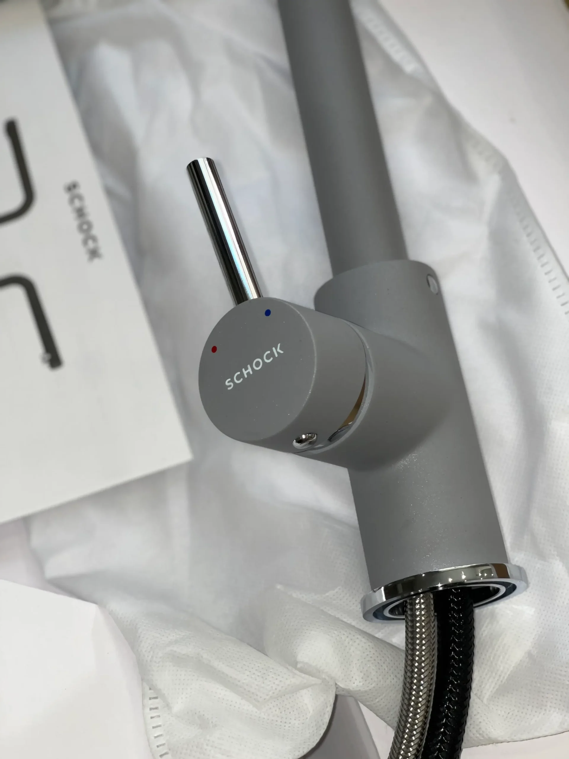 شیر شلنگ دار ظرفشویی طوسی شاک مدل SCHOCK EPOS شیر شلنگ دار ظرفشویی شاک مدل SCHOCK EPOS